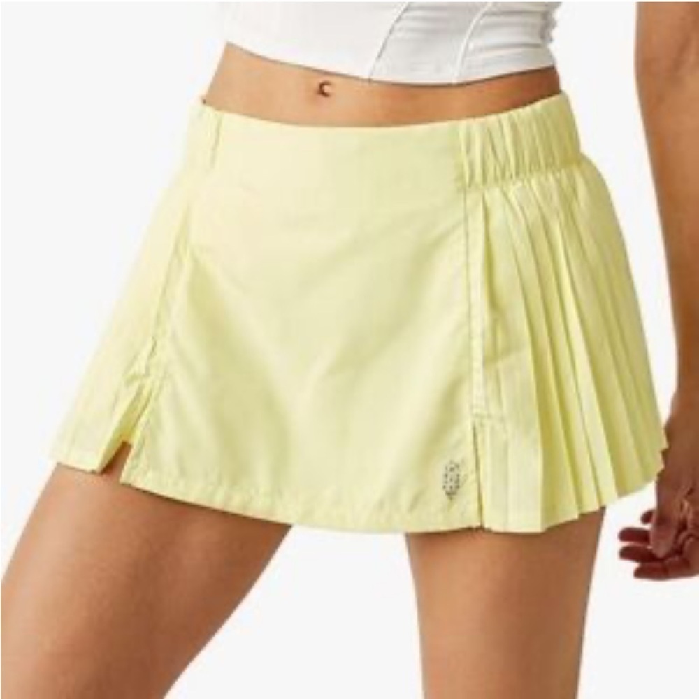 NWT - Free People Canary Yellow Pleated Skort - Large